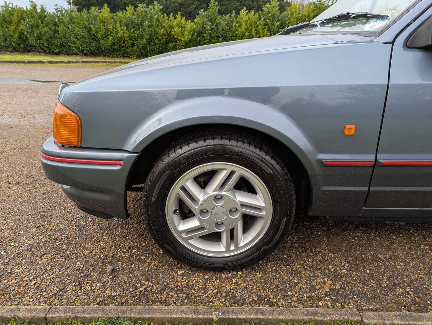 <p>1989 FORD ESCORT 1.6I CABRIOLET</p>