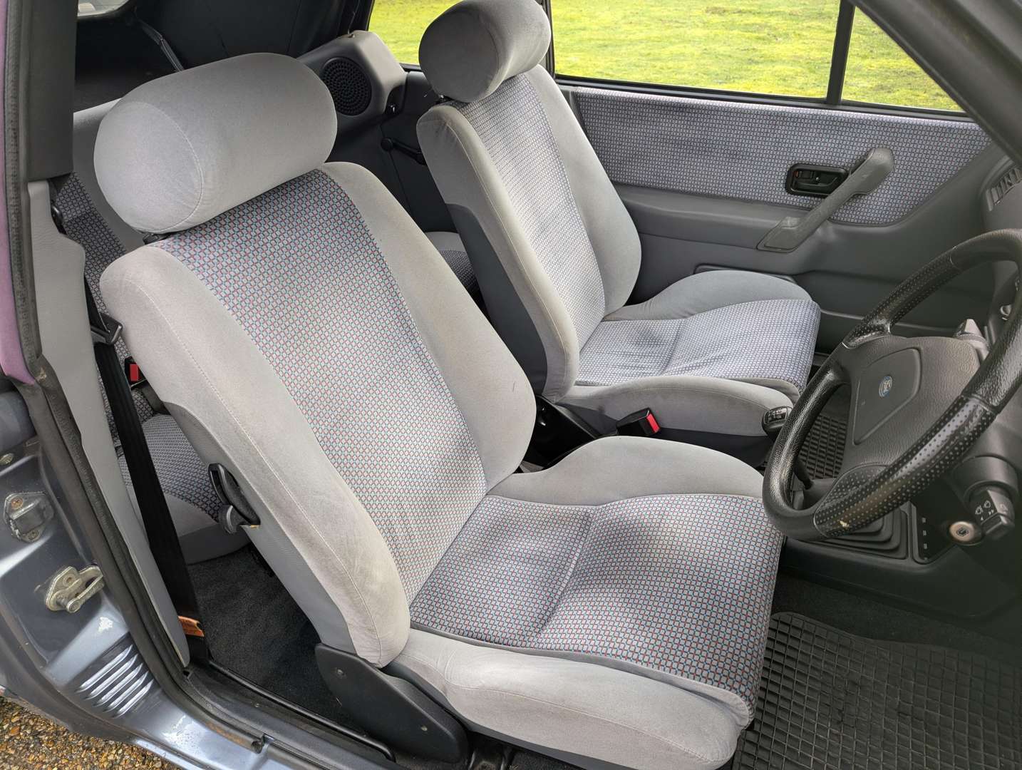 <p>1989 FORD ESCORT 1.6I CABRIOLET</p>