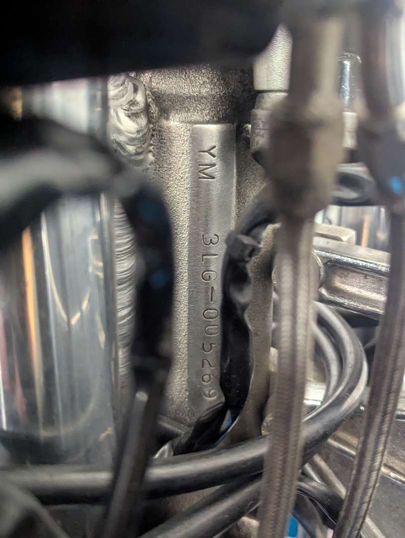 <p>1990 YAMAHA FZR 1000</p>