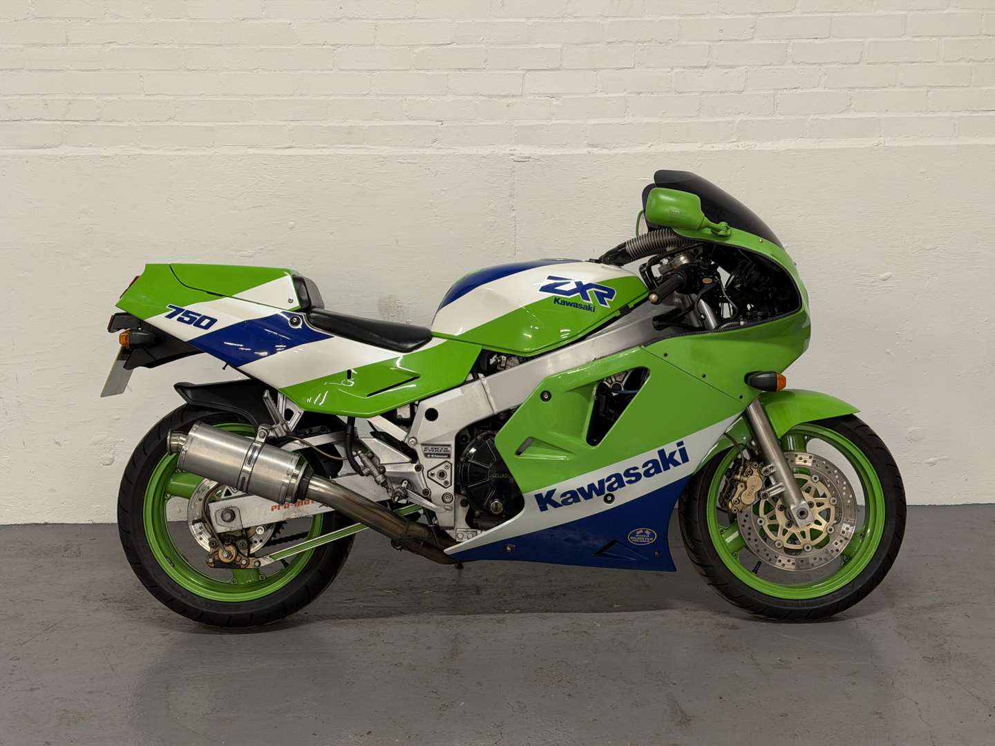 <p>1989 KAWASAKI ZX 750</p>