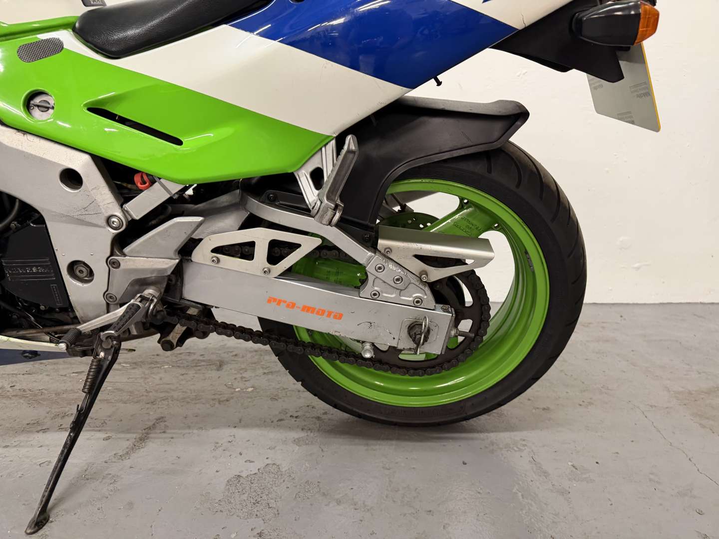 <p>1989 KAWASAKI ZX 750</p>