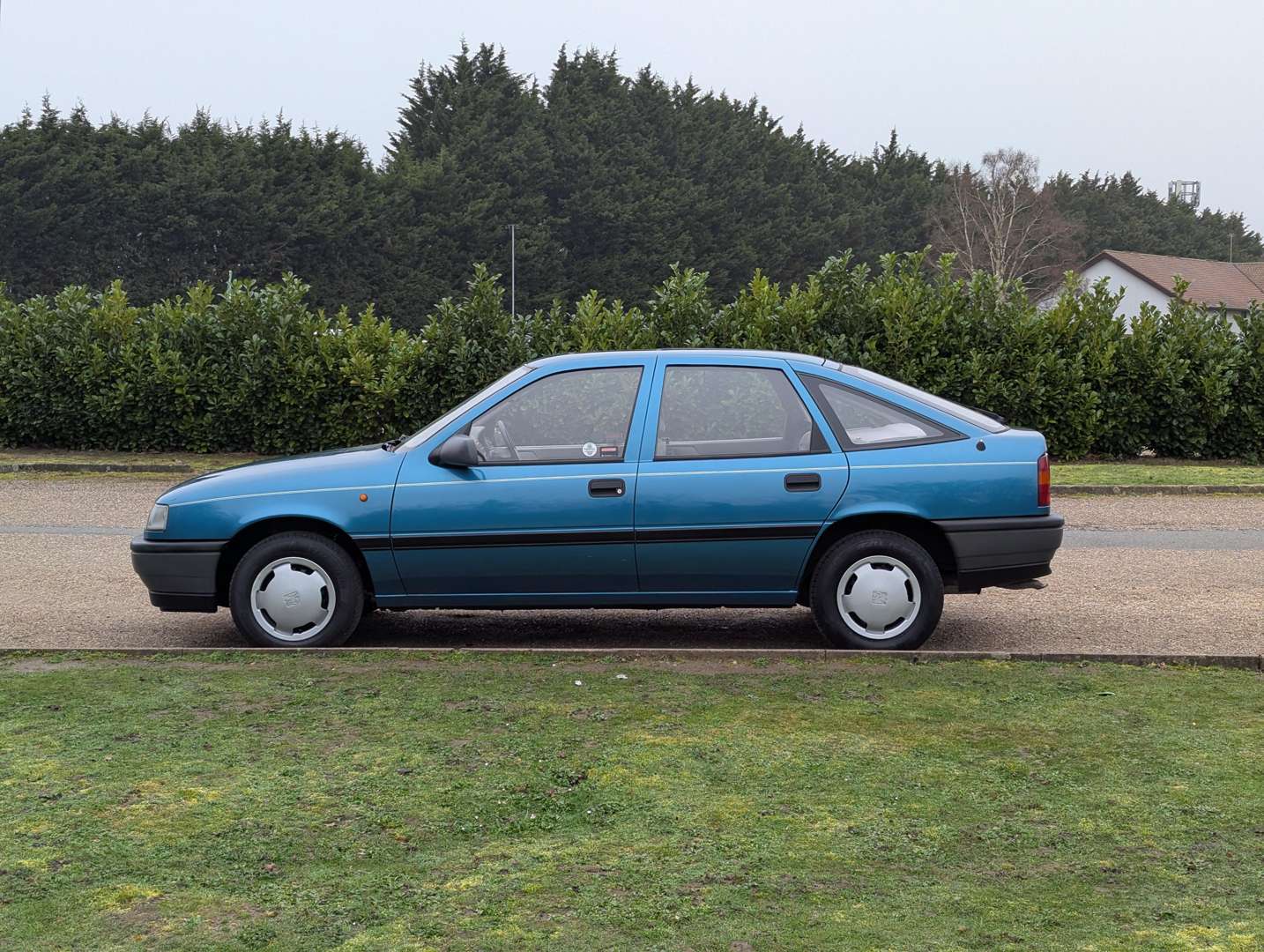 <p>1992 VAUXHALL CAVALIER AUTO</p>