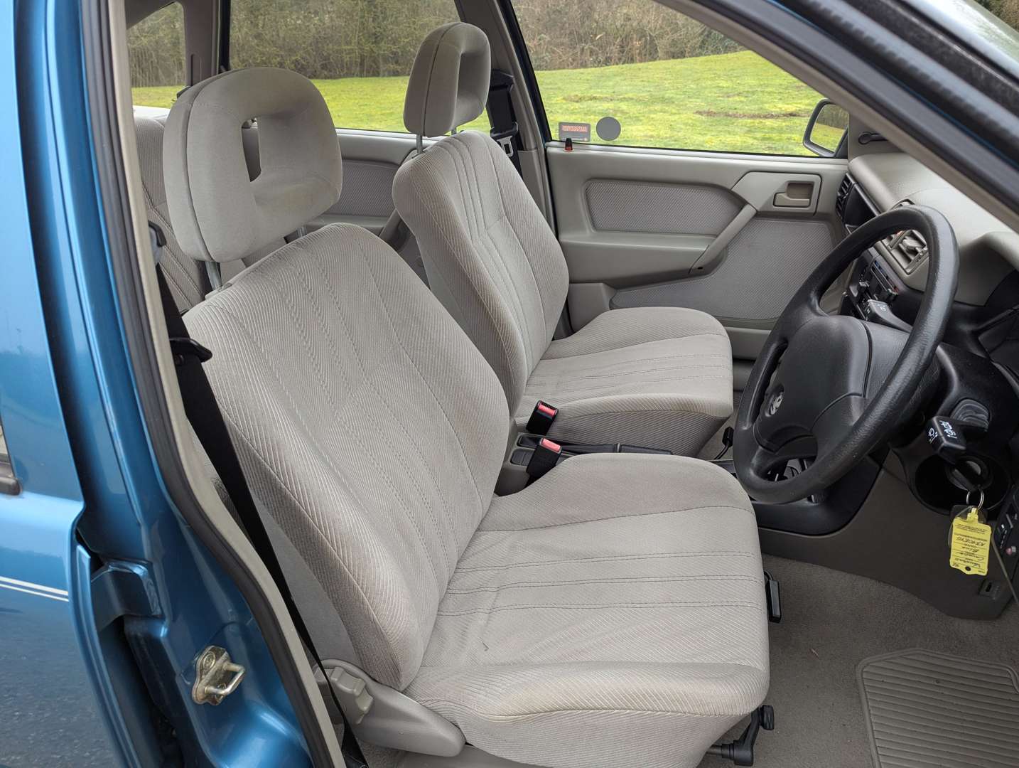 <p>1992 VAUXHALL CAVALIER AUTO</p>