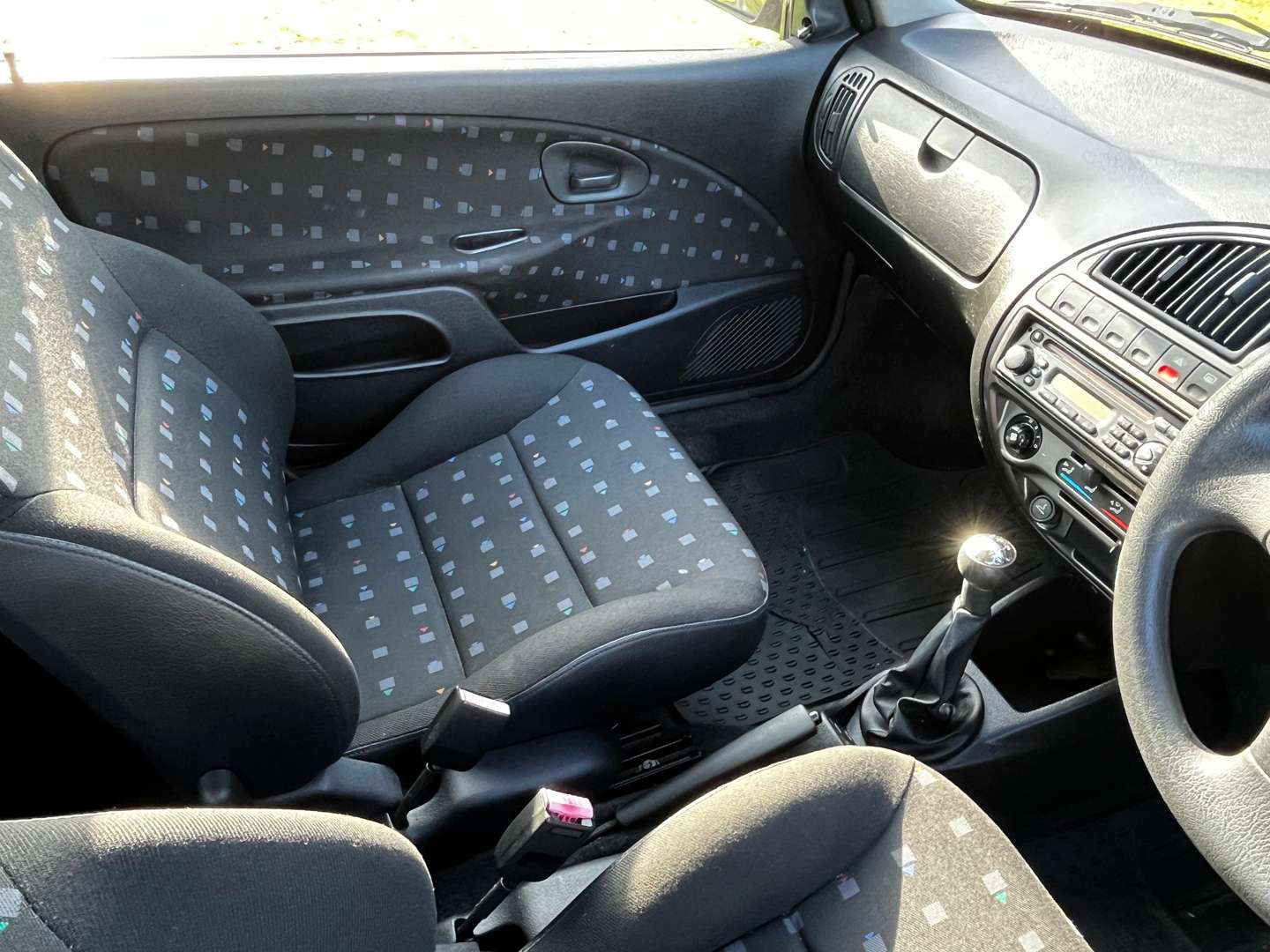 <p>2003 CITROEN SAXO VTR</p>