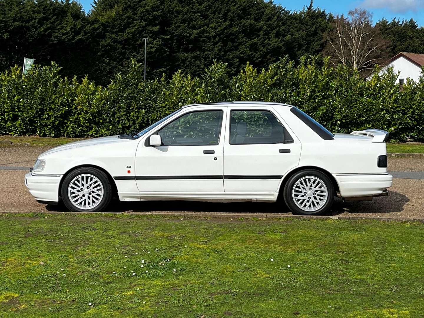 <p>1991 FORD SIERRA SAPPHIRE COSWORTH 4X4 - ONE REGISTERED KEEPER</p>