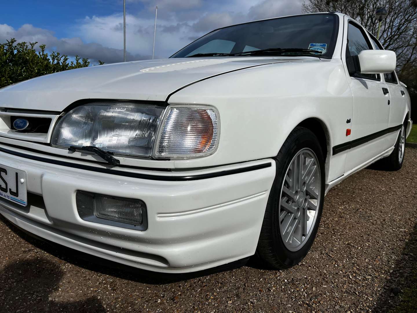 <p>1991 FORD SIERRA SAPPHIRE COSWORTH 4X4 - ONE REGISTERED KEEPER</p>