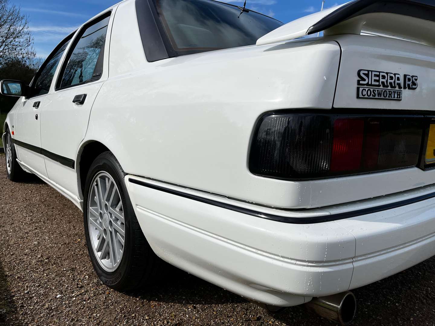 <p>1991 FORD SIERRA SAPPHIRE COSWORTH 4X4 - ONE REGISTERED KEEPER</p>