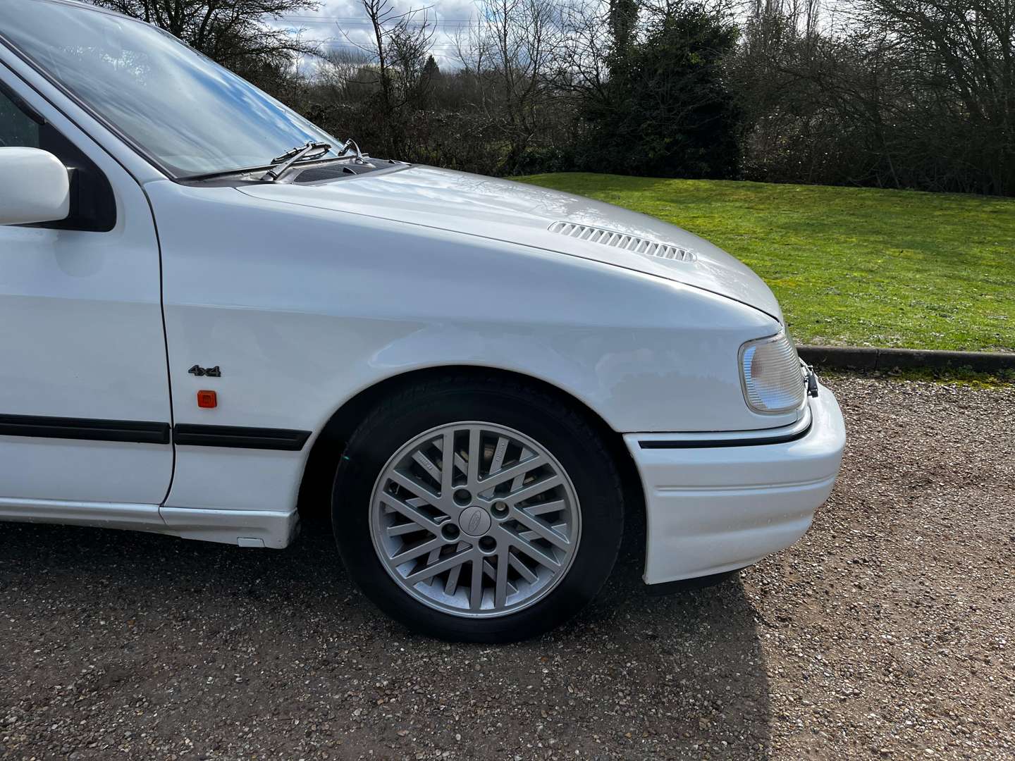<p>1991 FORD SIERRA SAPPHIRE COSWORTH 4X4 - ONE REGISTERED KEEPER</p>