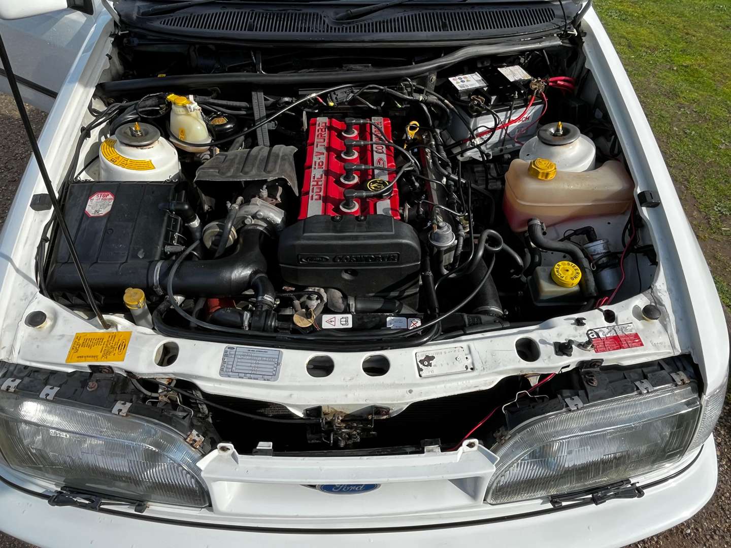 <p>1991 FORD SIERRA SAPPHIRE COSWORTH 4X4 - ONE REGISTERED KEEPER</p>