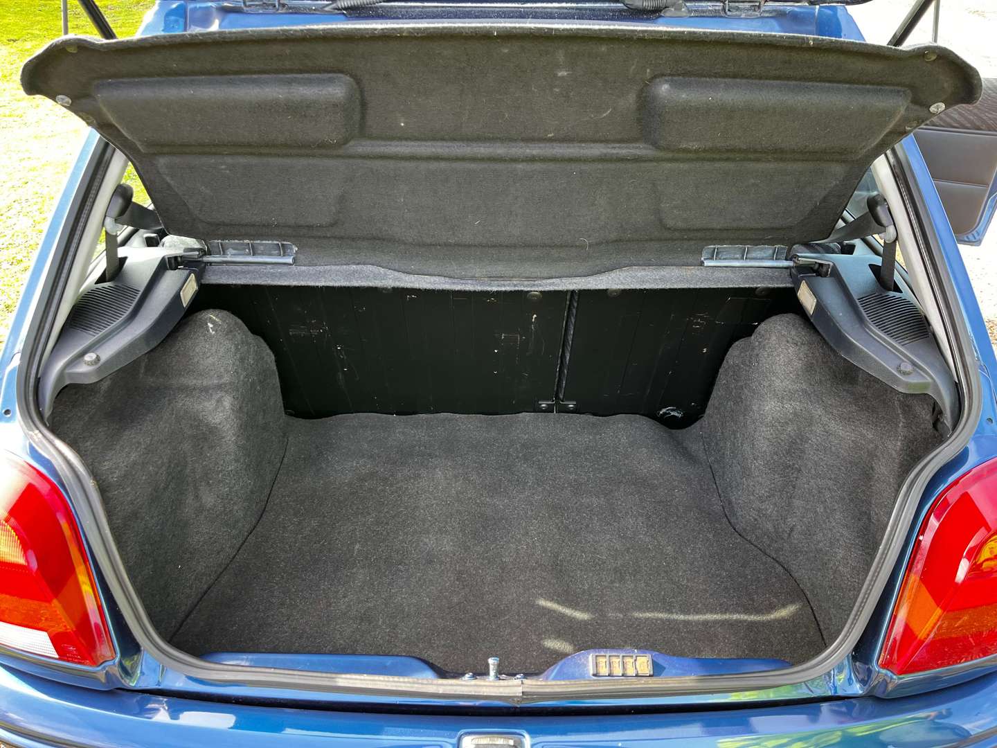 <p>1994 FORD FIESTA RS1800</p>