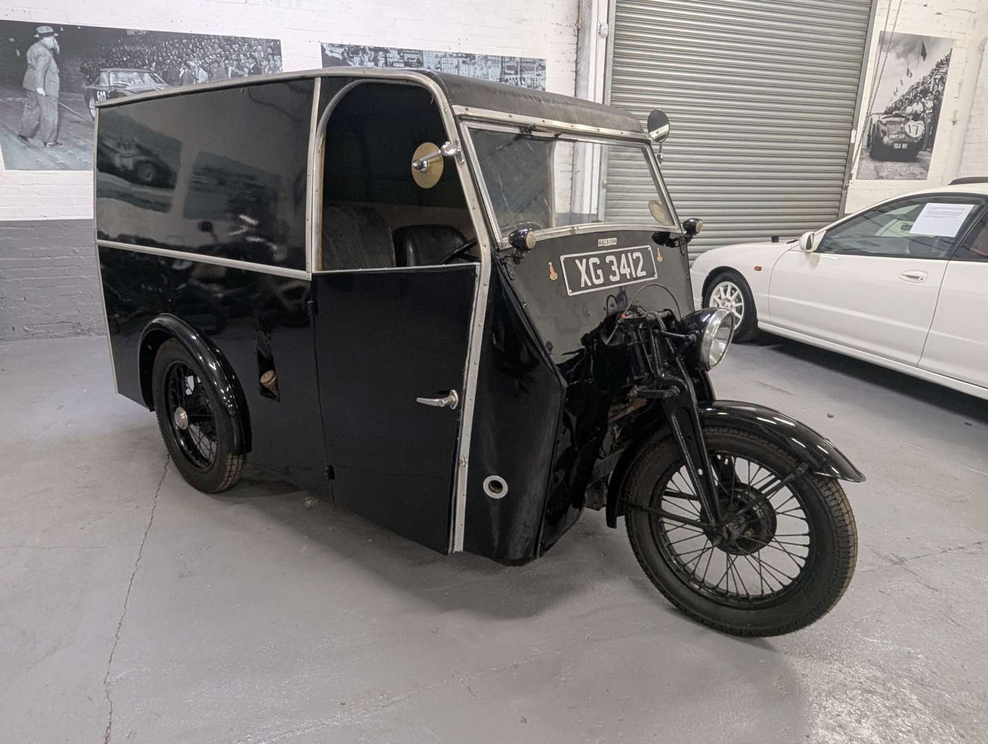 <p>1935 RALEIGH GOODS TRICYCLE</p>