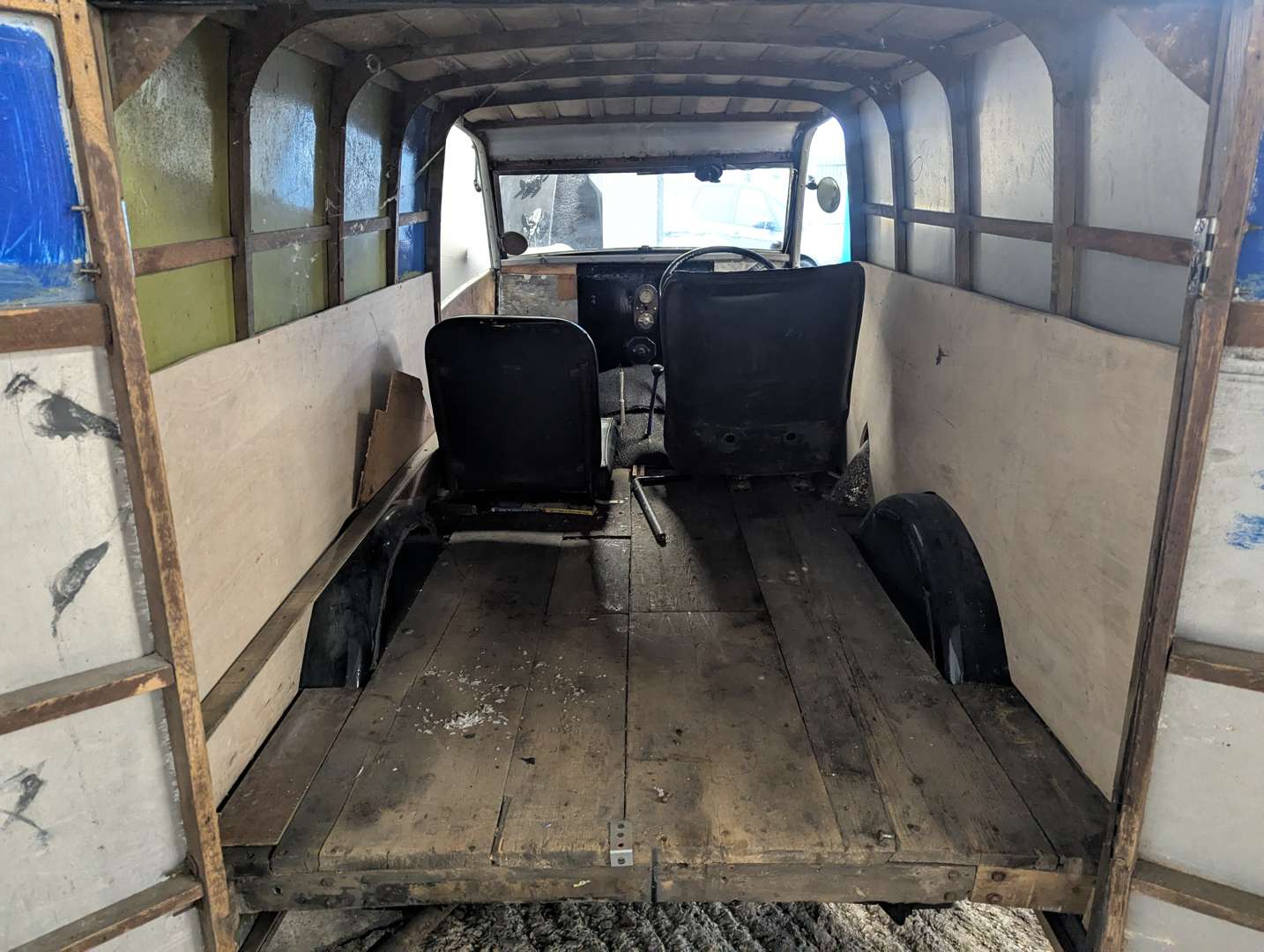 <p>1935 RALEIGH GOODS TRICYCLE</p>