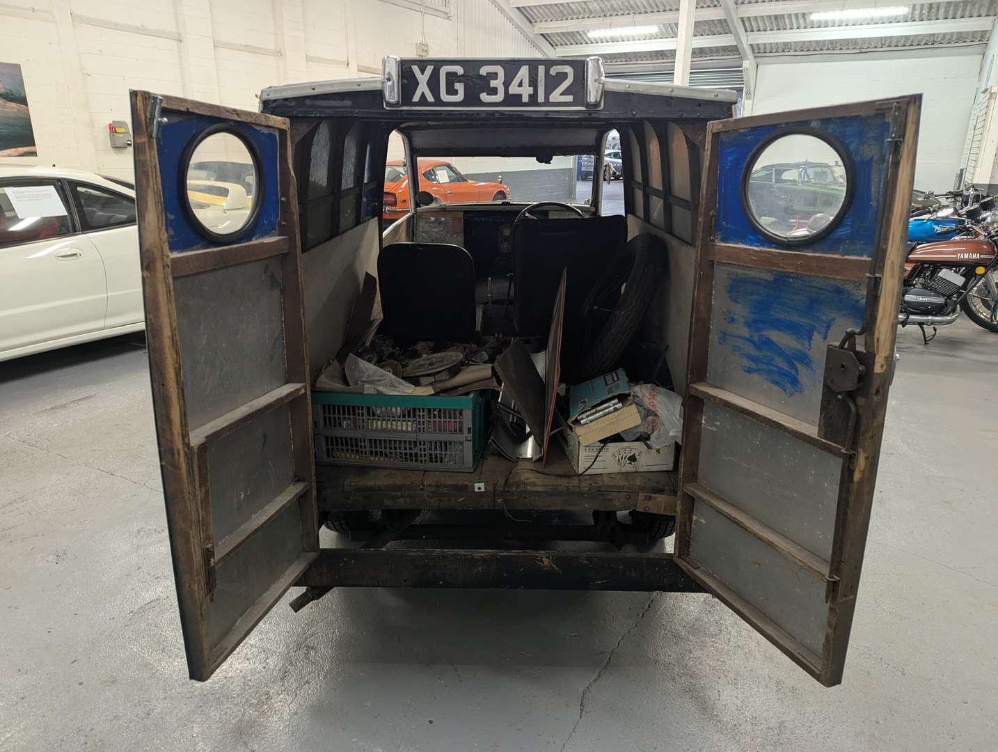 <p>1935 RALEIGH GOODS TRICYCLE</p>