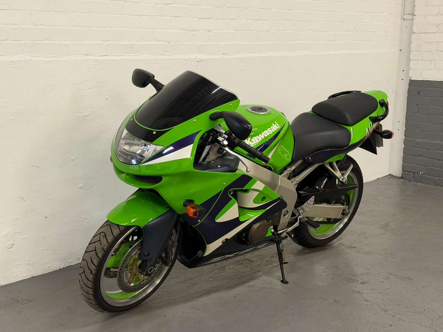 <p>1999 KAWASAKI ZX600-G2</p>