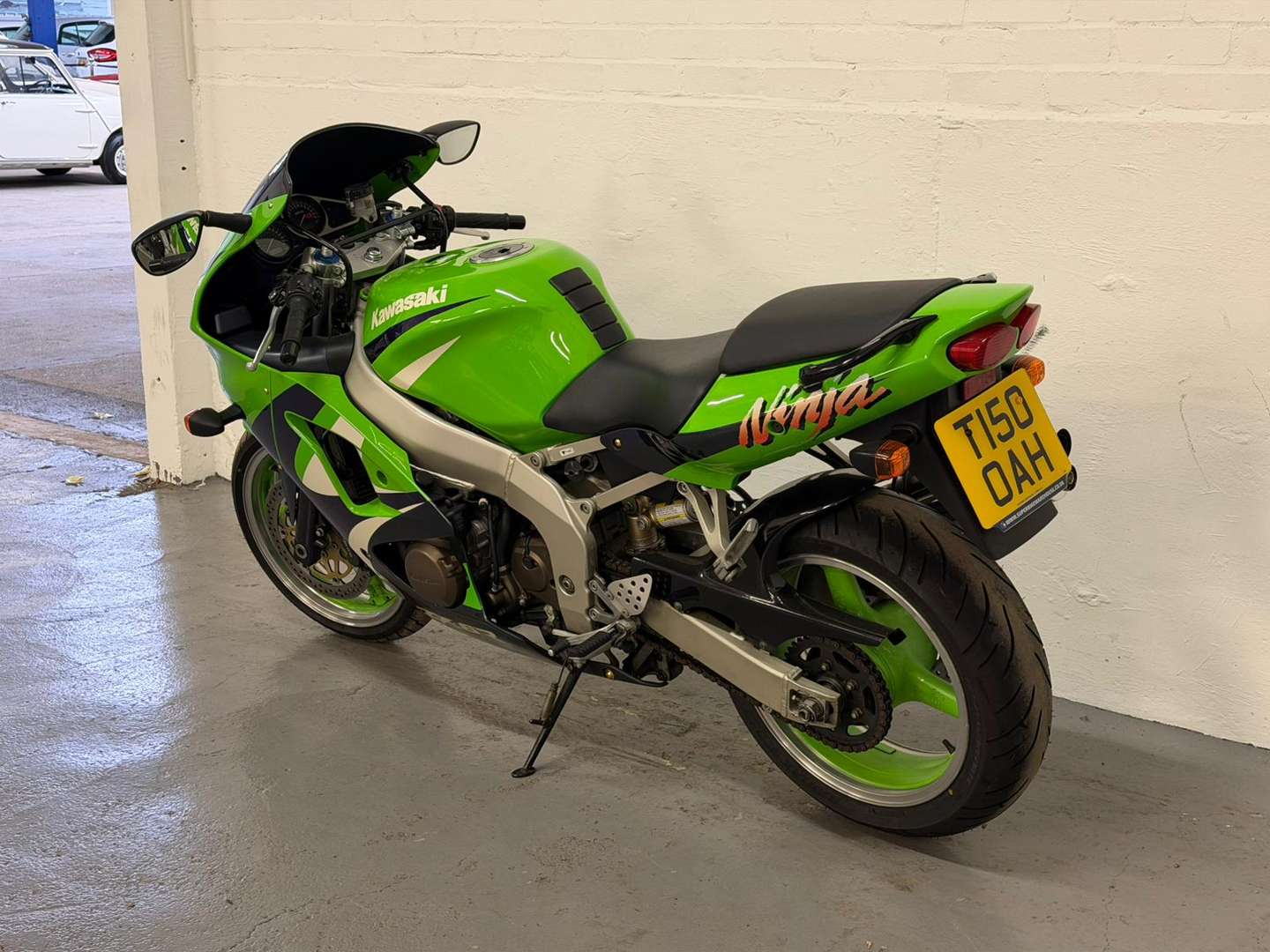 <p>1999 KAWASAKI ZX600-G2</p>