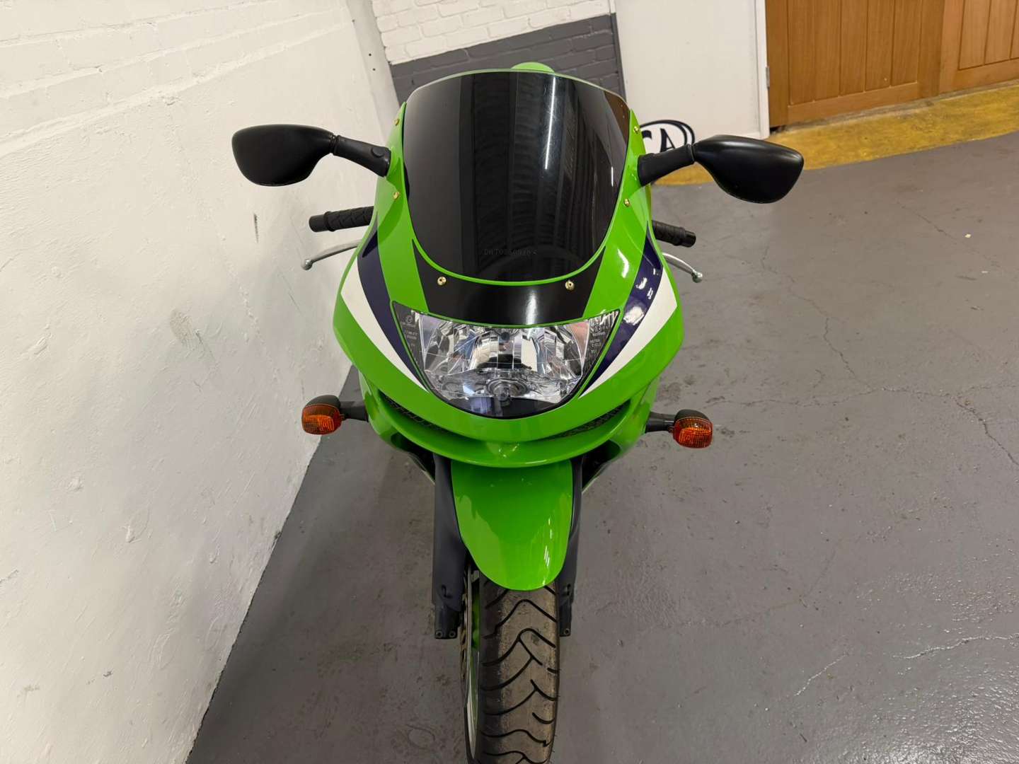 <p>1999 KAWASAKI ZX600-G2</p>