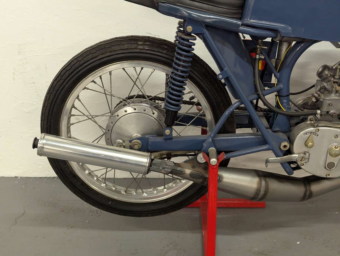 <p>1964 GREEVES SILVERSTONE</p>