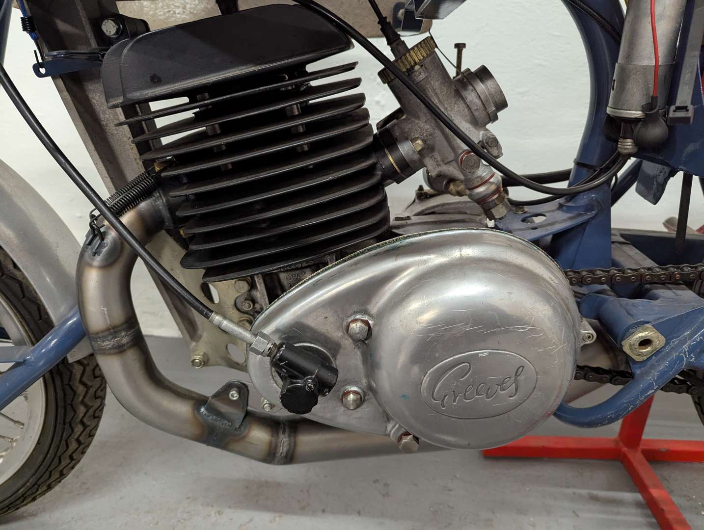 <p>1964 GREEVES SILVERSTONE</p>