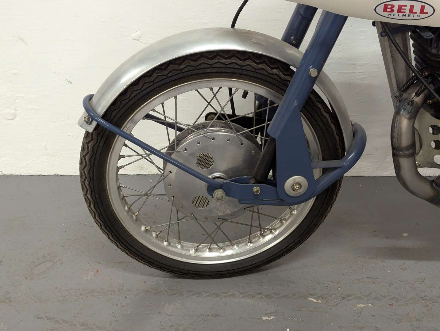 <p>1964 GREEVES SILVERSTONE</p>