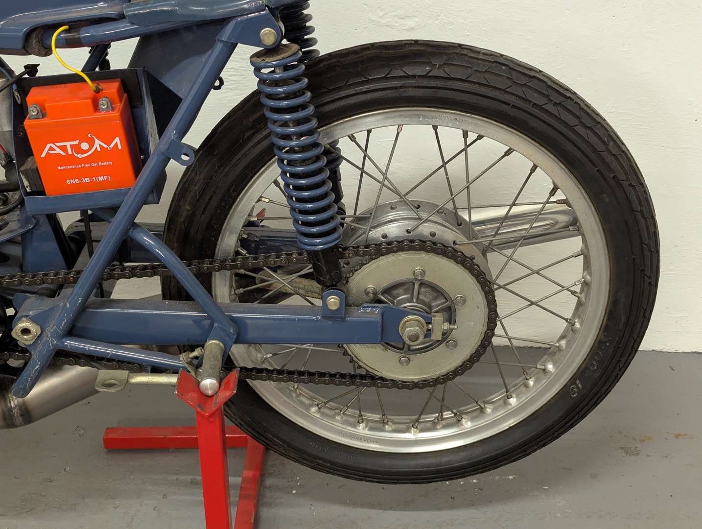 <p>1964 GREEVES SILVERSTONE</p>