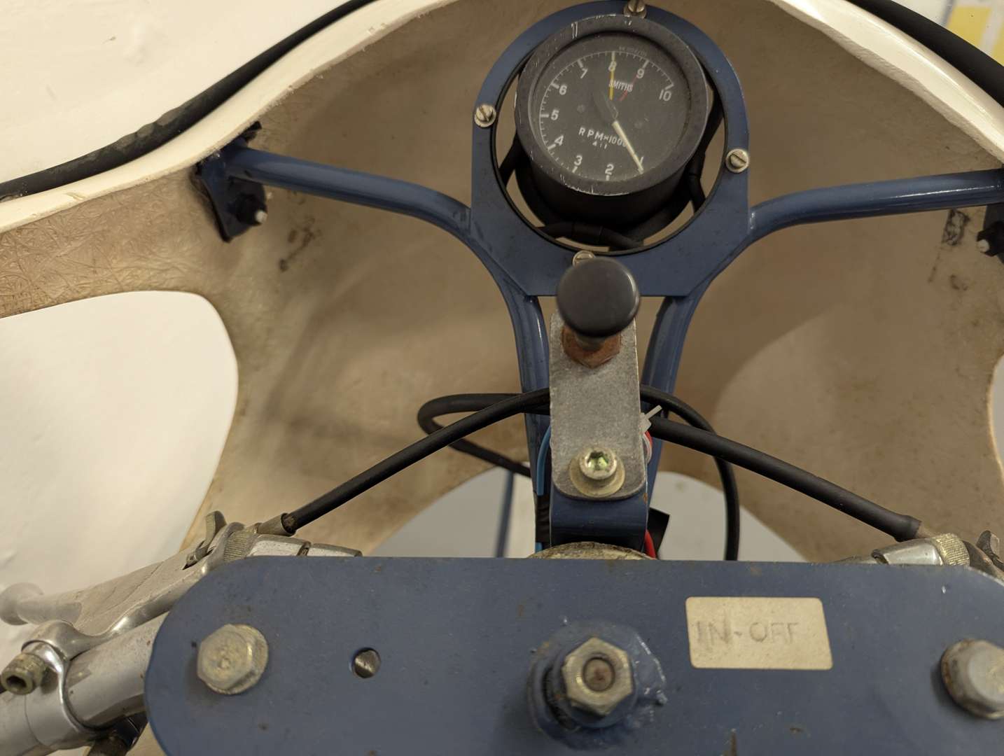 <p>1964 GREEVES SILVERSTONE</p>