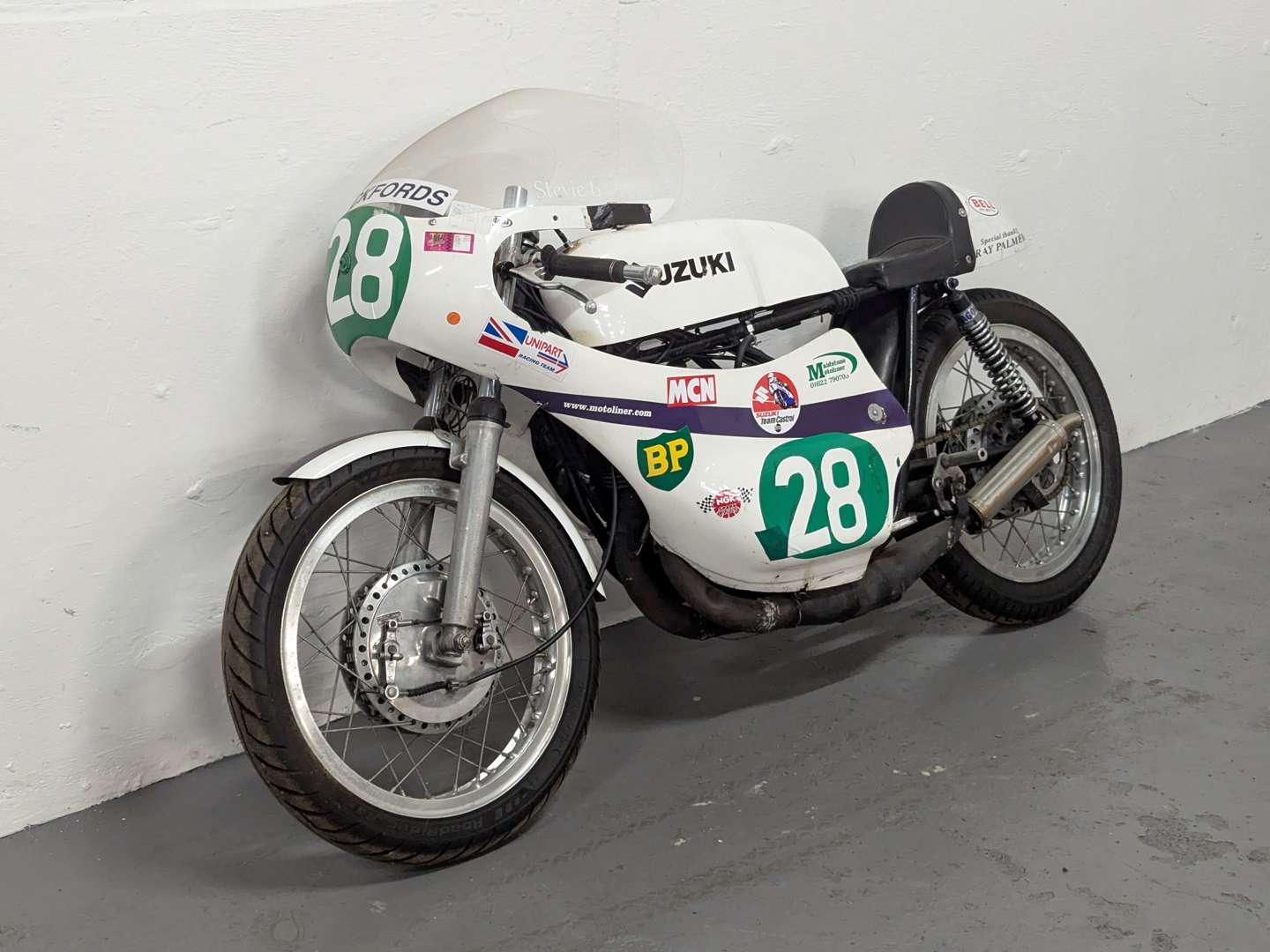 <p>1967 SUZUKI T20 SUPER 6</p>