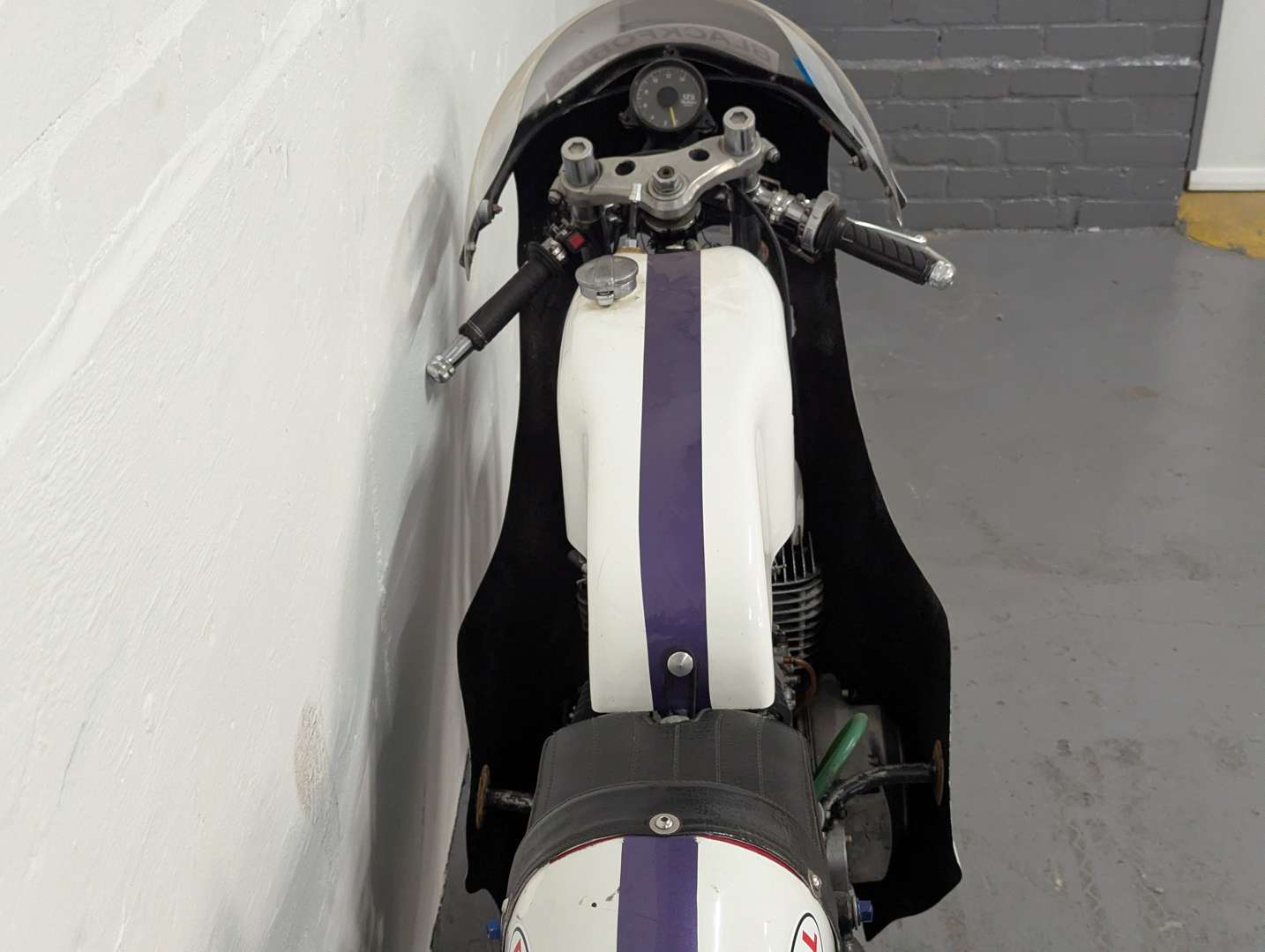 <p>1967 SUZUKI T20 SUPER 6</p>