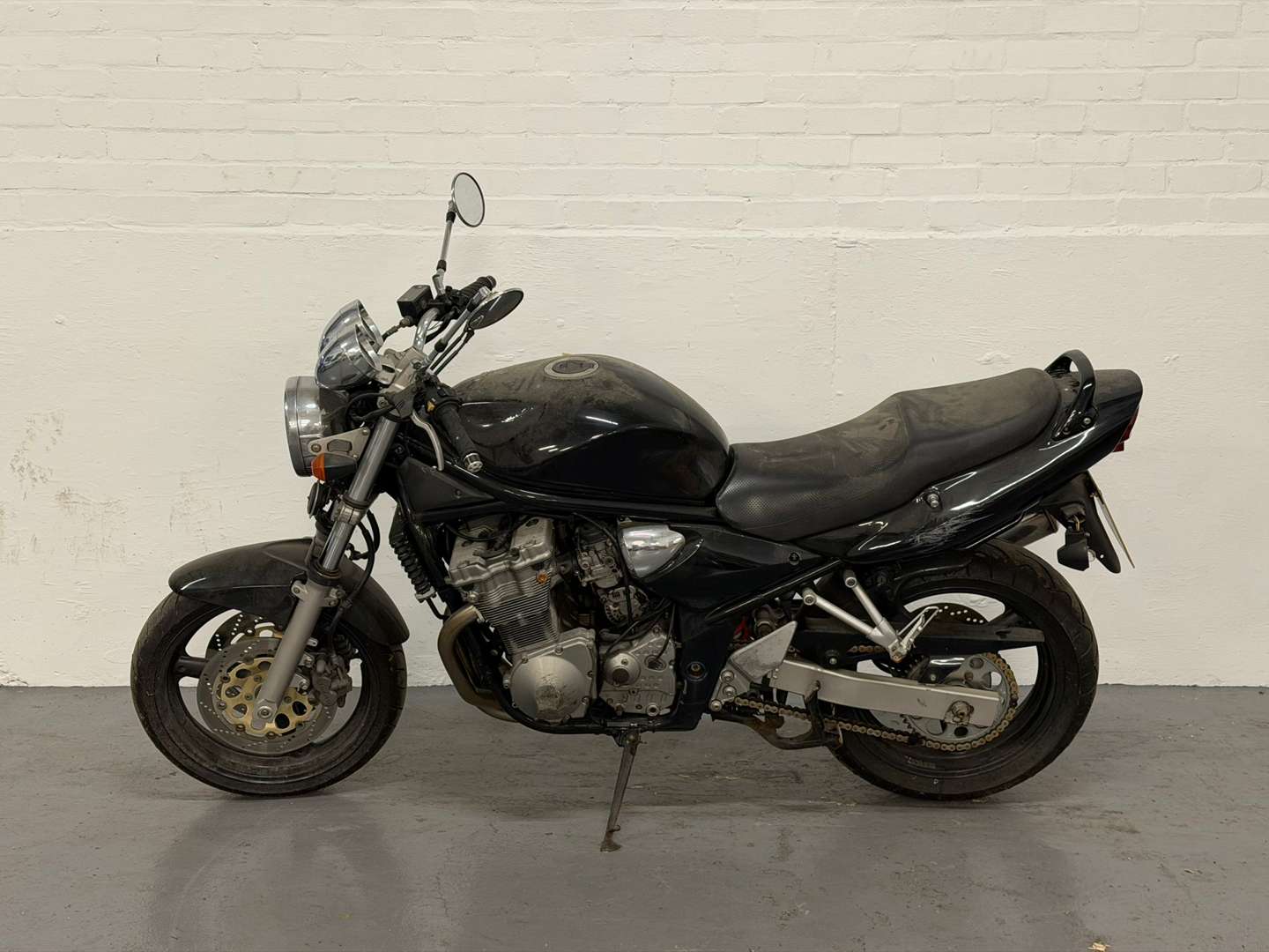 <p>2001 SUZUKI GSF 600 Y</p>