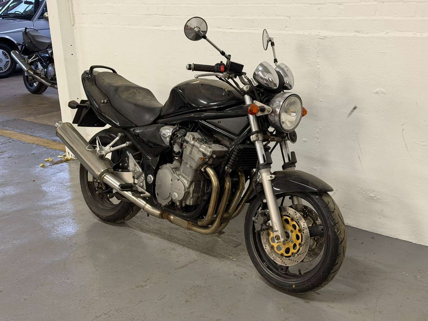 <p>2001 SUZUKI GSF 600 Y</p>