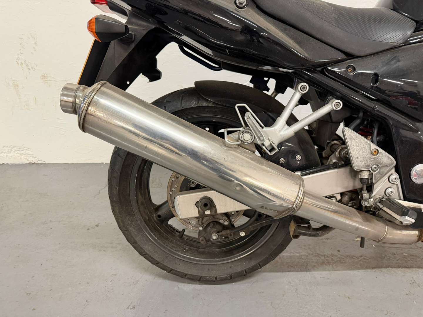 <p>2001 SUZUKI GSF 600 Y</p>