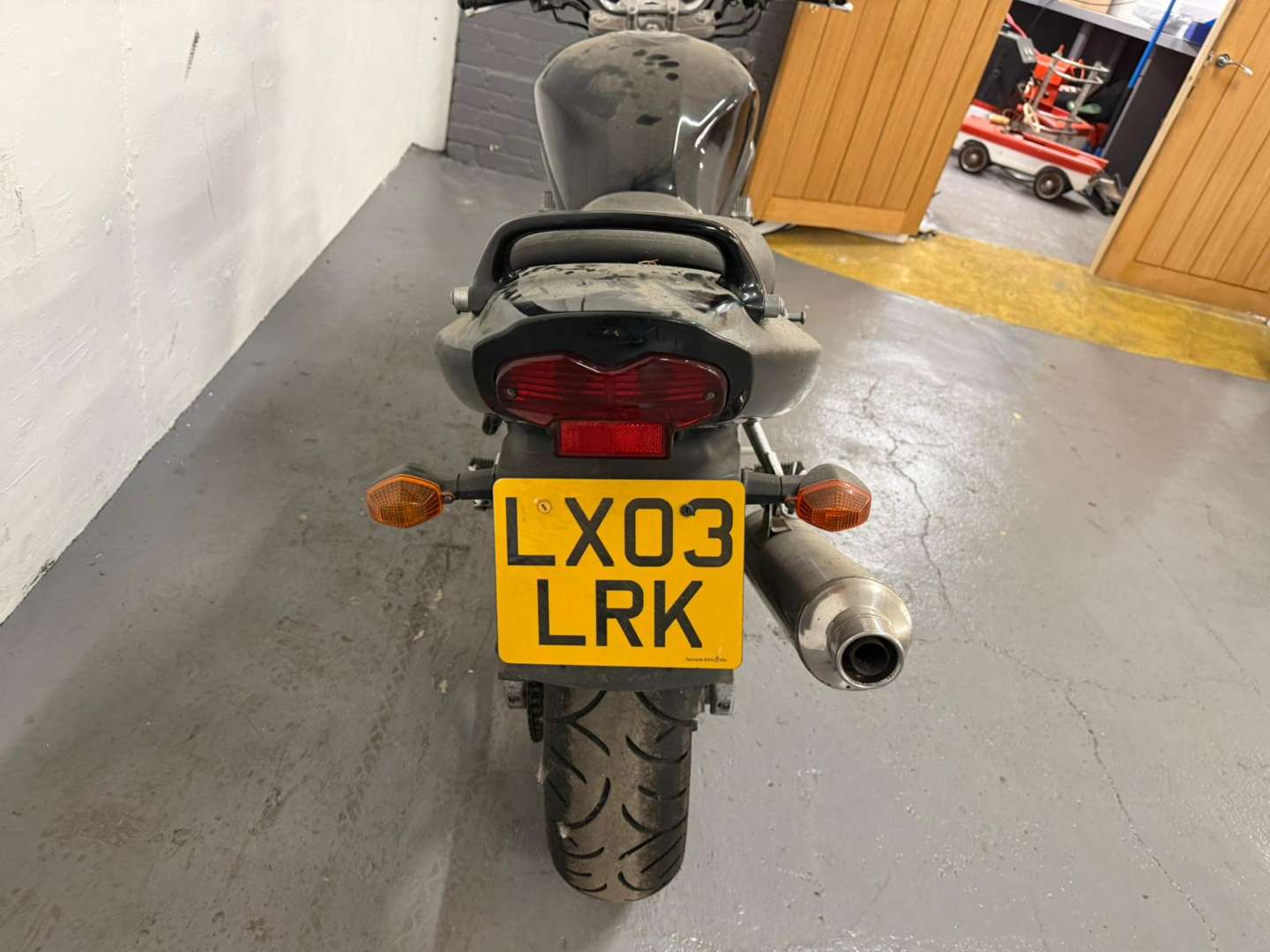 <p>2003 SUZUKI GSF 600 K3</p>