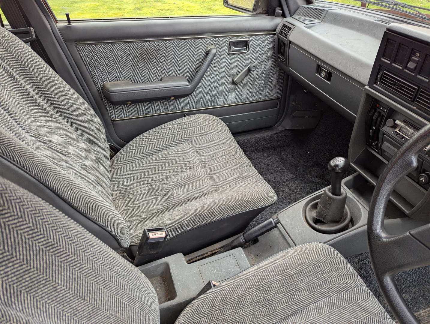 <p>1983 VAUXHALL CARLTON S</p>