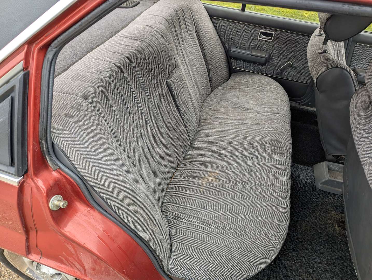 <p>1983 VAUXHALL CARLTON S</p>