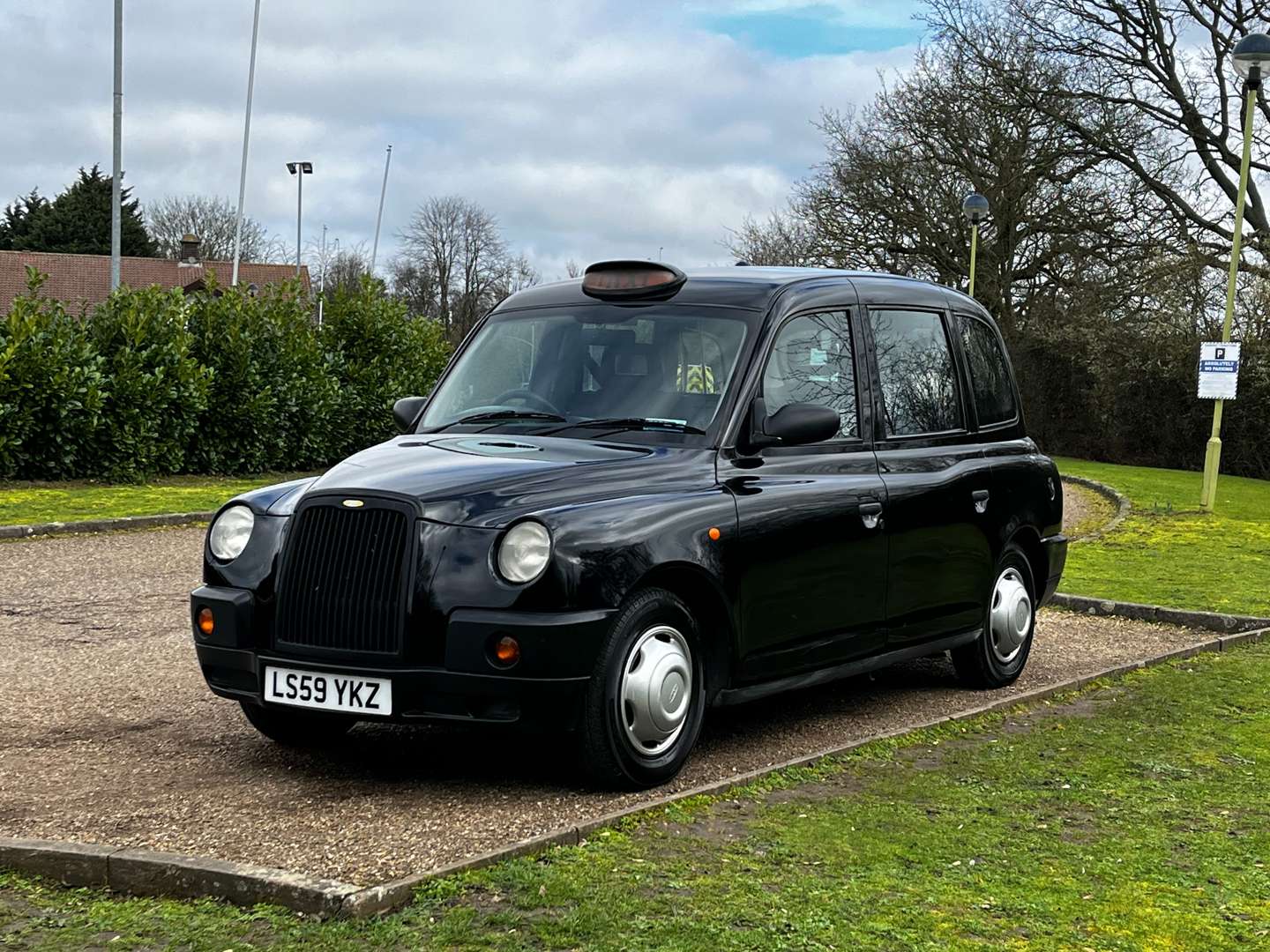 <p>2009 LONDON TAXI AUTO</p>