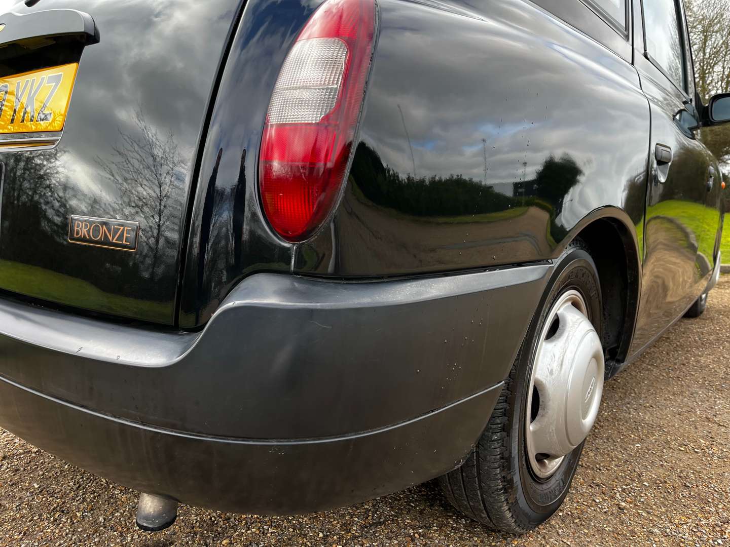 <p>2009 LONDON TAXI AUTO</p>