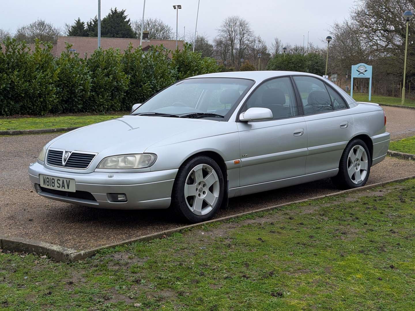 <p>2000 VAUXHALL OMEGA MV6 AUTO</p>