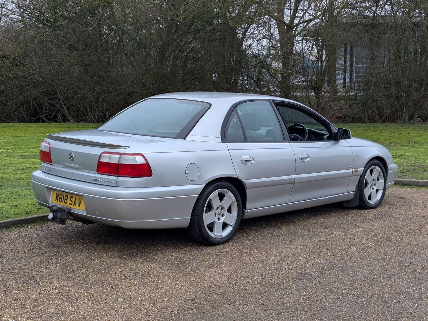 <p>2000 VAUXHALL OMEGA MV6 AUTO</p>
