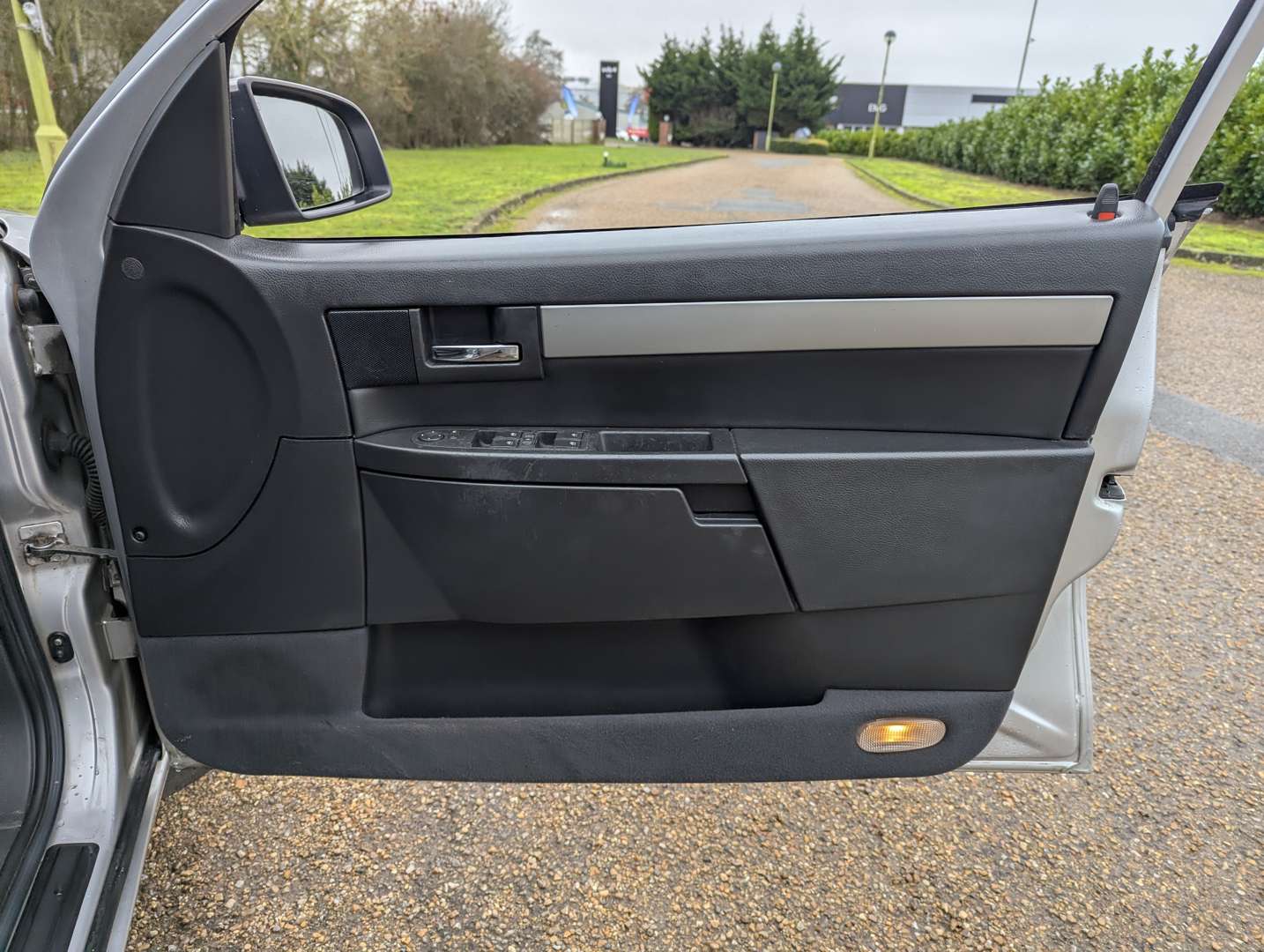 <p>2000 VAUXHALL OMEGA MV6 AUTO</p>