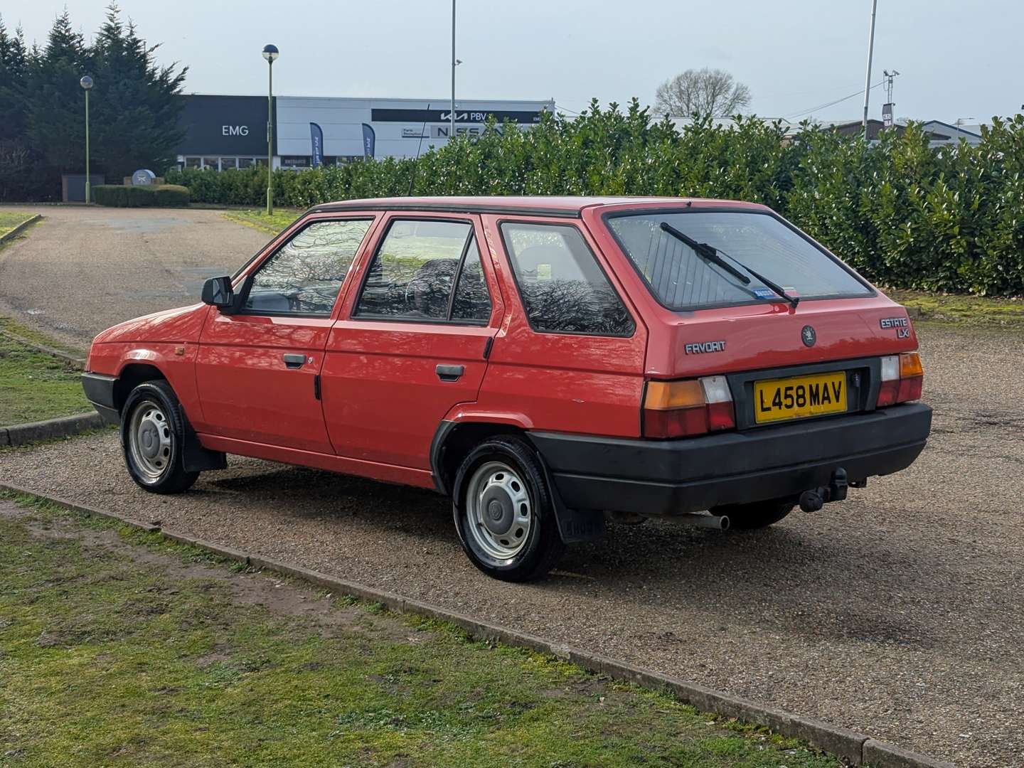 <p>1993 SKODA FAVORIT LXI ESTATE</p>