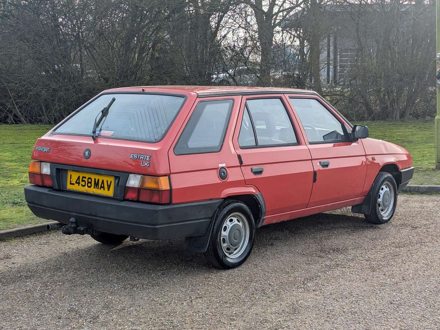<p>1993 SKODA FAVORIT LXI ESTATE</p>