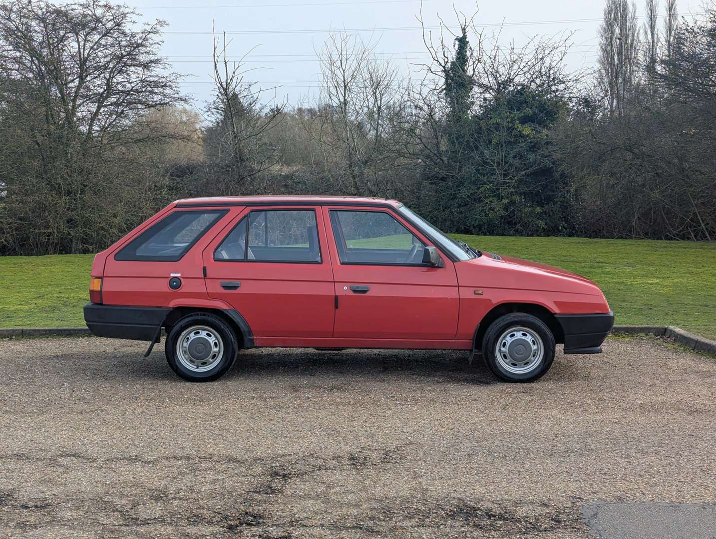 <p>1993 SKODA FAVORIT LXI ESTATE</p>