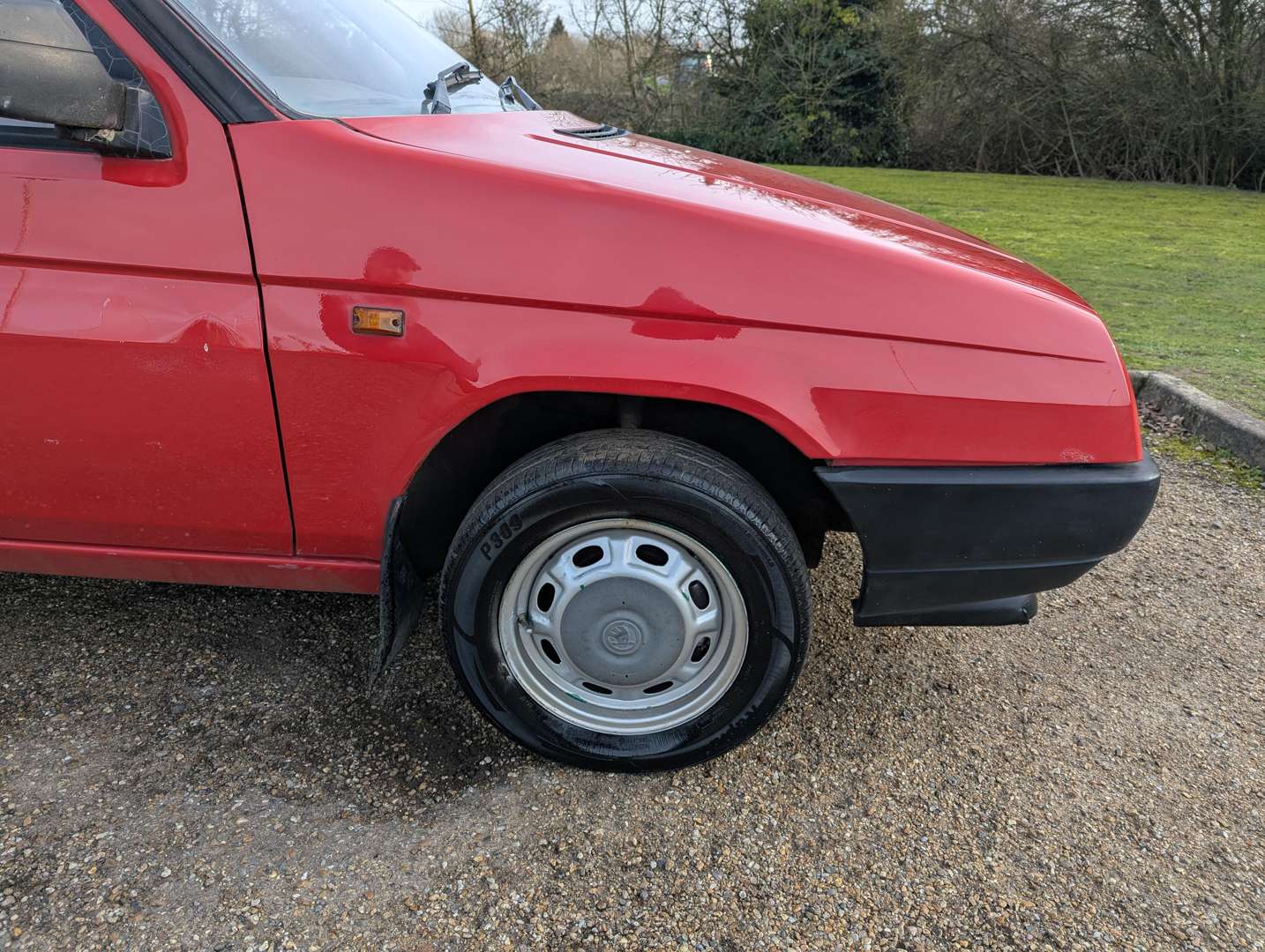 <p>1993 SKODA FAVORIT LXI ESTATE</p>