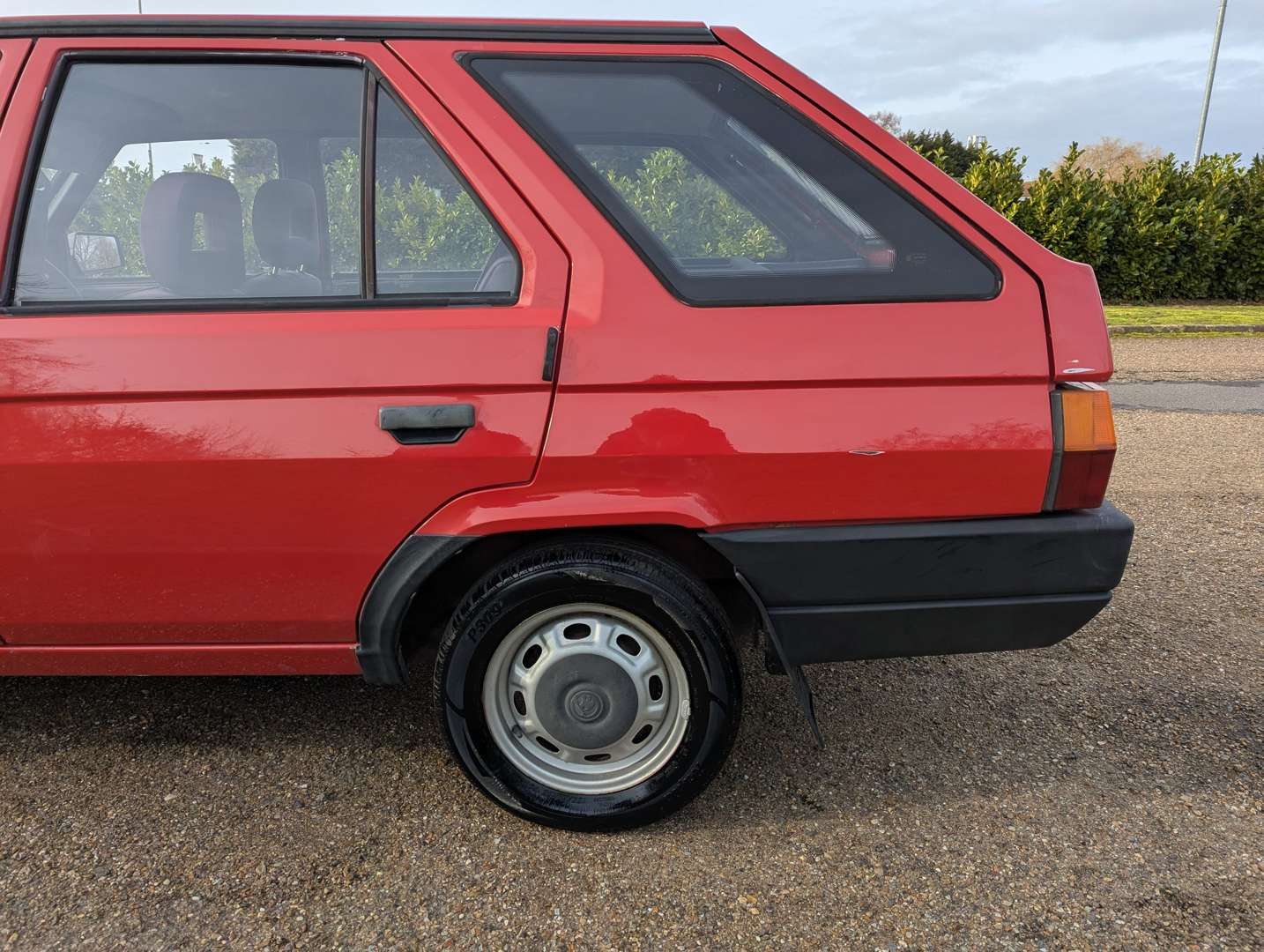 <p>1993 SKODA FAVORIT LXI ESTATE</p>