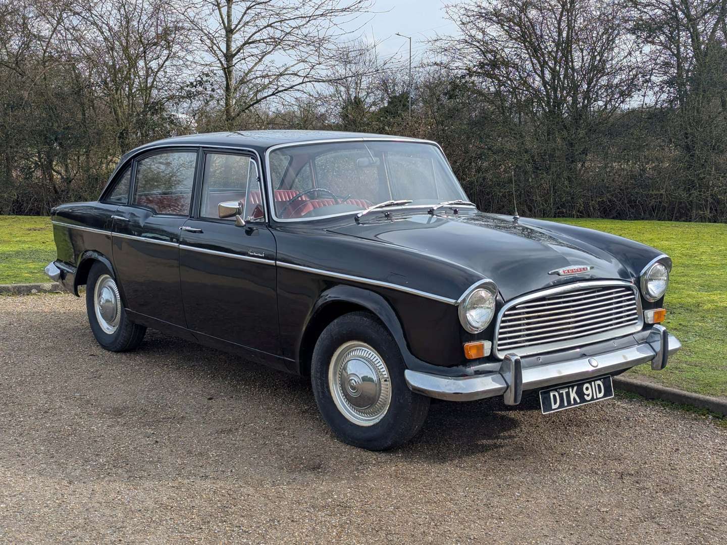 <p>1966 HUMBER HAWK</p>