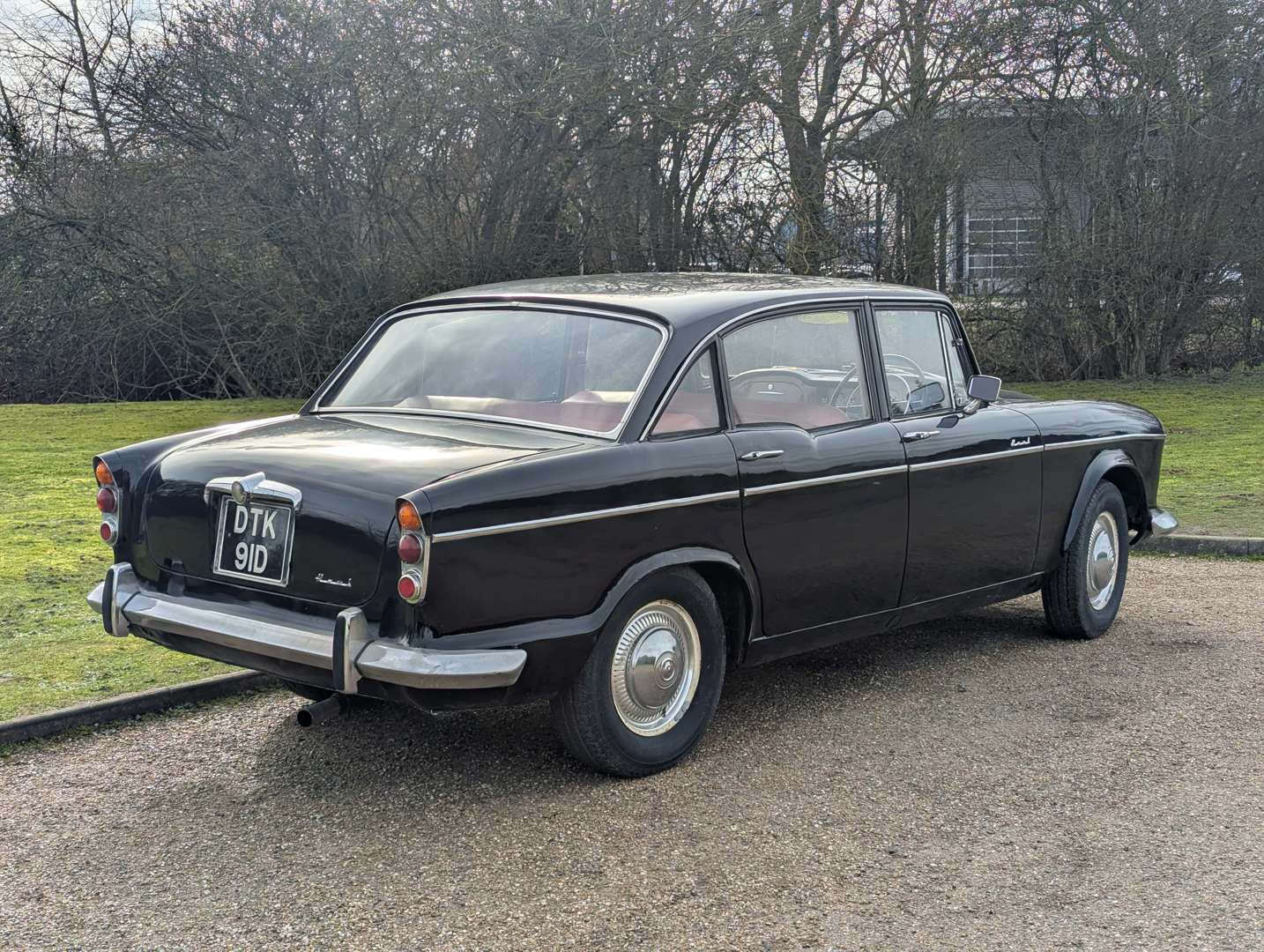 <p>1966 HUMBER HAWK</p>