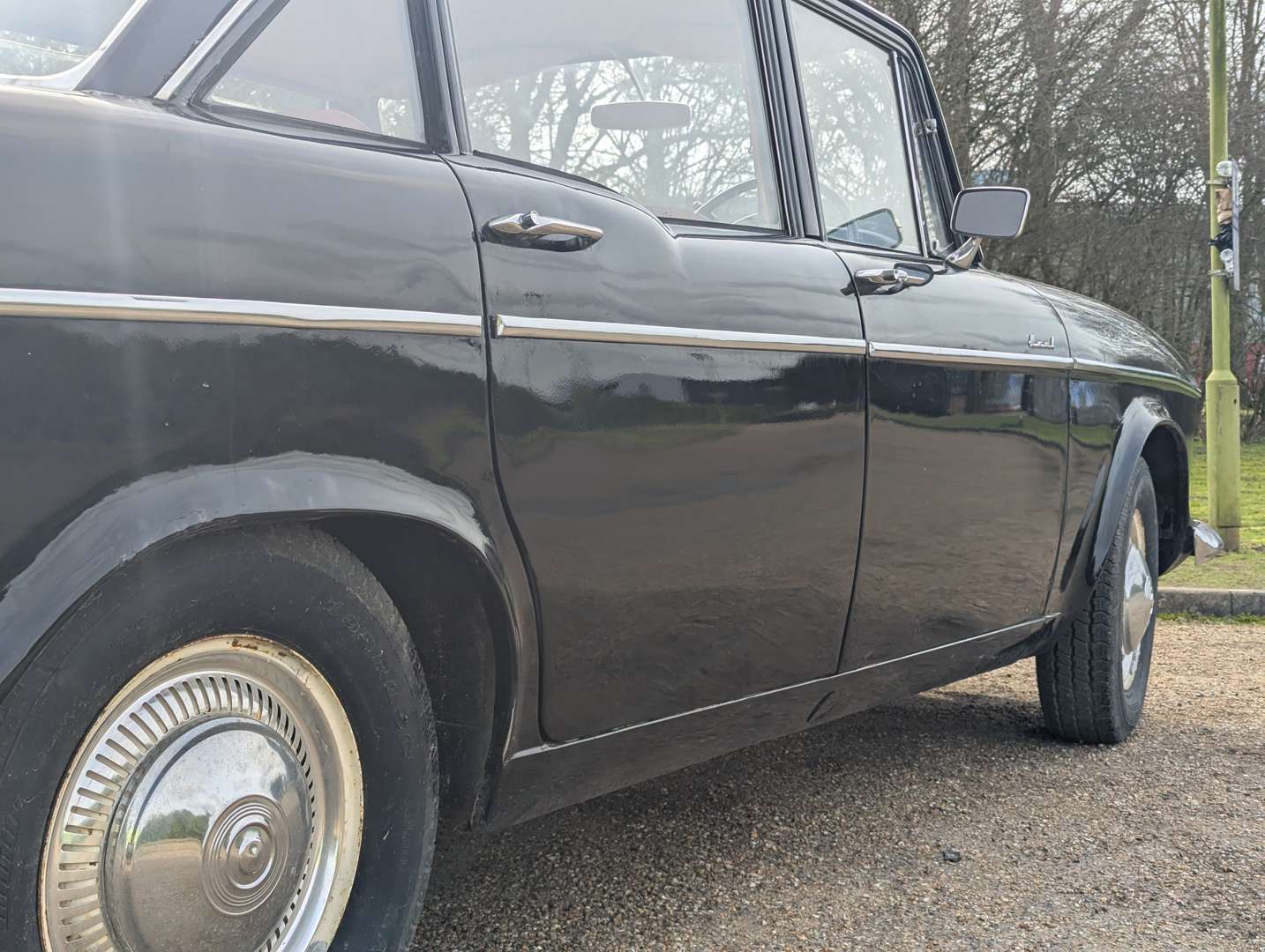 <p>1966 HUMBER HAWK</p>