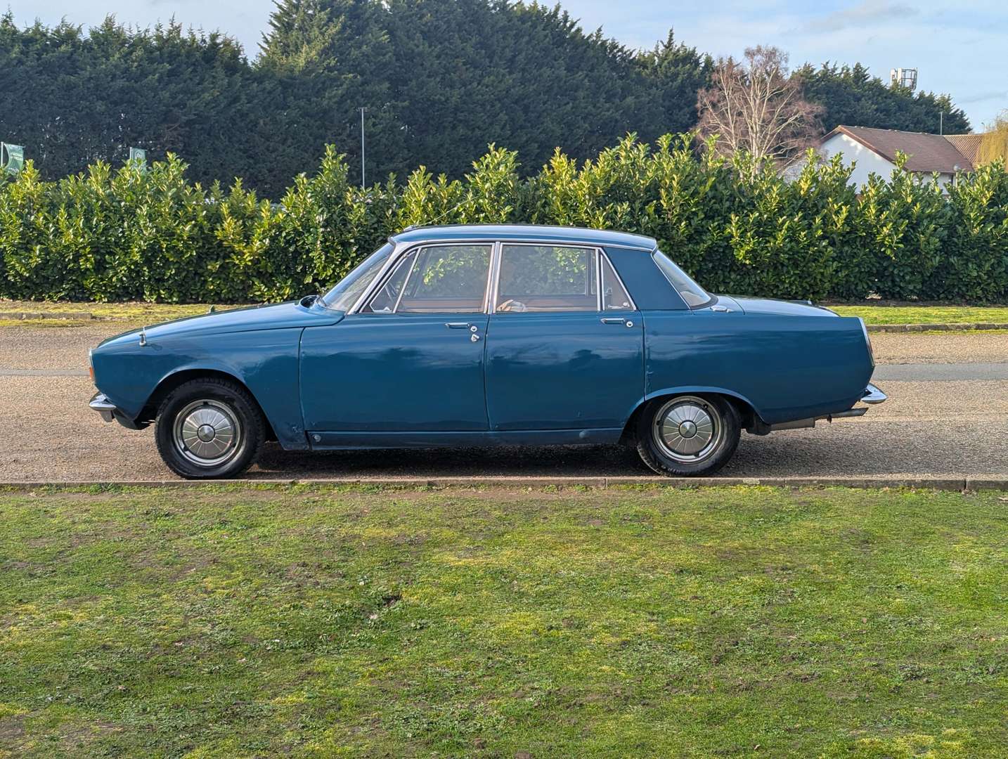 <p>1968 ROVER P6 2000 SC</p>