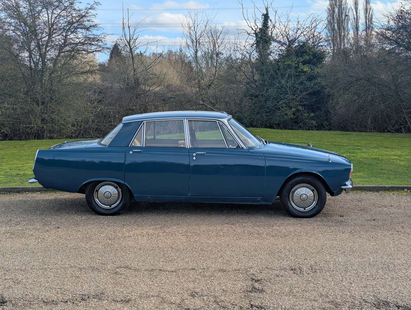 <p>1968 ROVER P6 2000 SC</p>