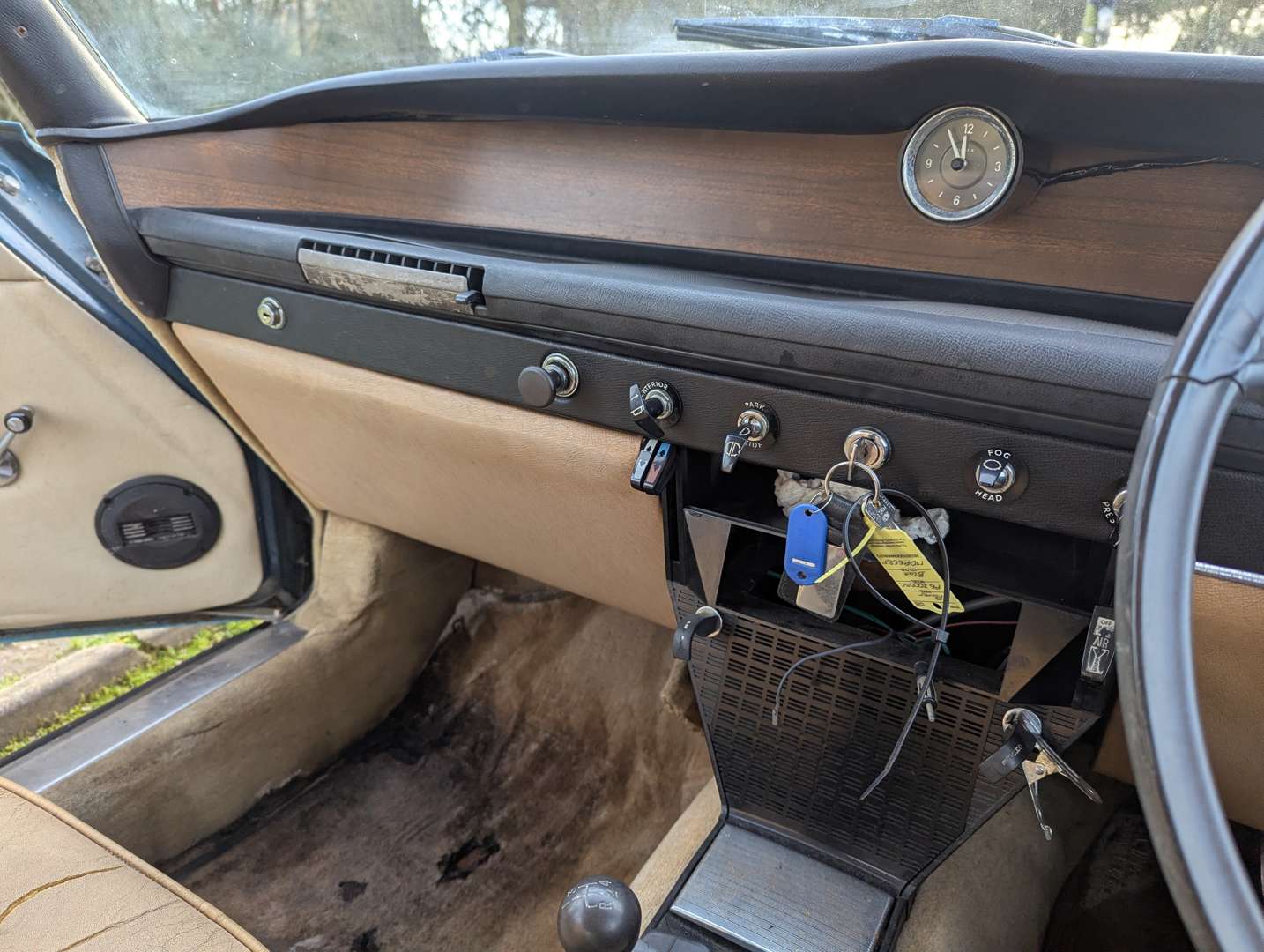 <p>1968 ROVER P6 2000 SC</p>