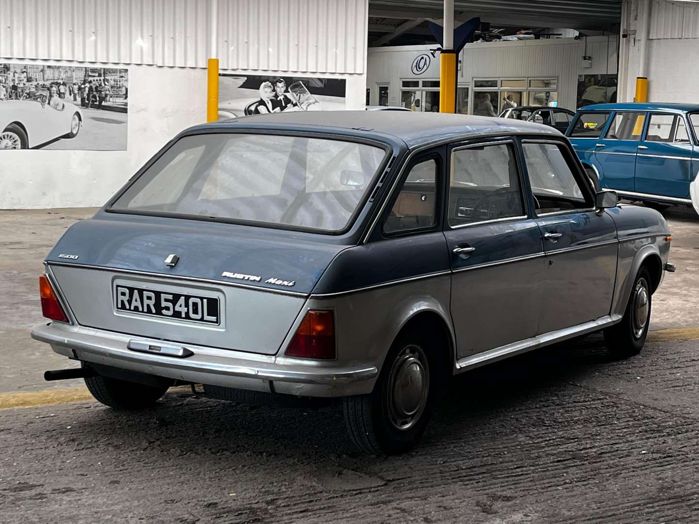 <p>1973 AUSTIN MAXI 1500</p>
